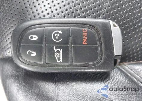 2019 Jeep Cherokee Limited 4X4 from USA, damaged, VIN 1C4PJMDXXKD451183